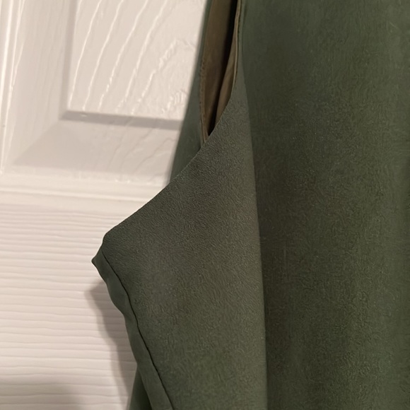 Jcrew Green Ruffle Top - Picture 4 of 6